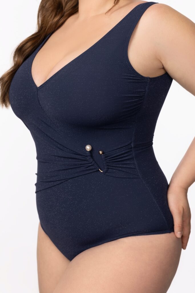 sku: L2610-P-421 | Brand: Marc Andre  | Size: 48 E 36 C 36 D 36 E 38 C 38 D 38 E 40 C 40 D 40 E 42 C 42 D 42 E 44 C 44 D 44 E 46 C 46 D 46 E 48 C 48 D  | Colors: Темно-синий  | Бренды Marc&Andre | Купальники Слитные | Title: Слитный купальник MIDNIGHT RAIN