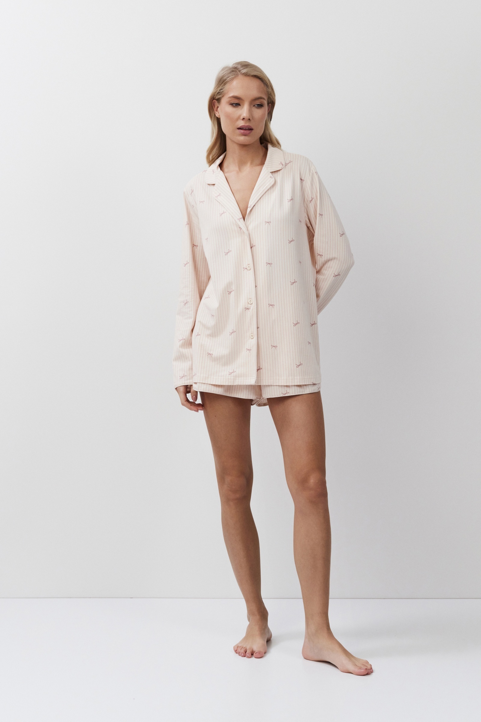 sku: YVETTE | Brand: Aruelle  | Size: XSmall Small Medium Large XLarge XXLarge  | Colors: Персиковый  | Бренды Aruelle | Домашняя одежда Пижамы | Title: Пижама с шортами YVETTE