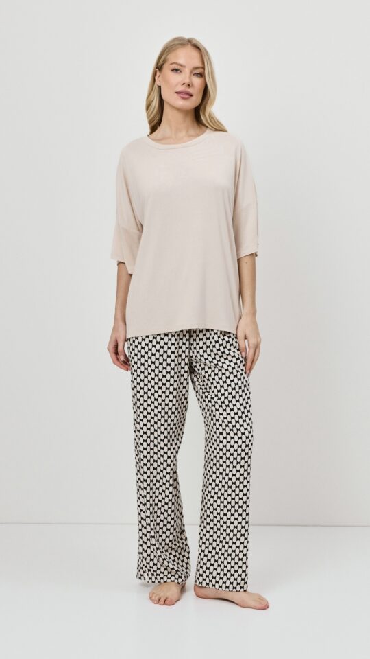sku: VEDA | Brand: Aruelle  | Size: XSmall Small Medium Large XLarge XXLarge  | Colors: Песочный/Черный  | Бренды Aruelle | Домашняя одежда Пижамы | Title: Пижама с брюками VEDA