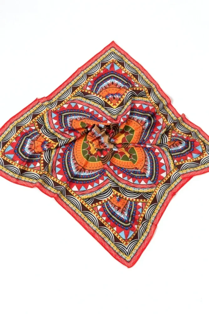 sku: ПА2221 | Brand: RoDaSoleil  | Size: 70x70  | Colors: Цветной  | Бренды RoDaSoleil | Аксессуары | Title: Платок АФРИКА