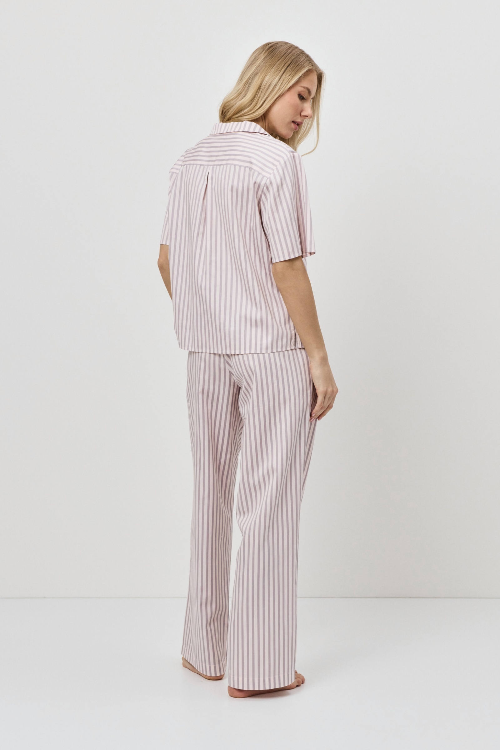 sku: ELOW | Brand: Aruelle  | Size: XSmall Small Medium Large XLarge  | Colors: Светло-розовый/Капучино  | Бренды Aruelle | Домашняя одежда Пижамы | Title: Пижама с брюками ELOW