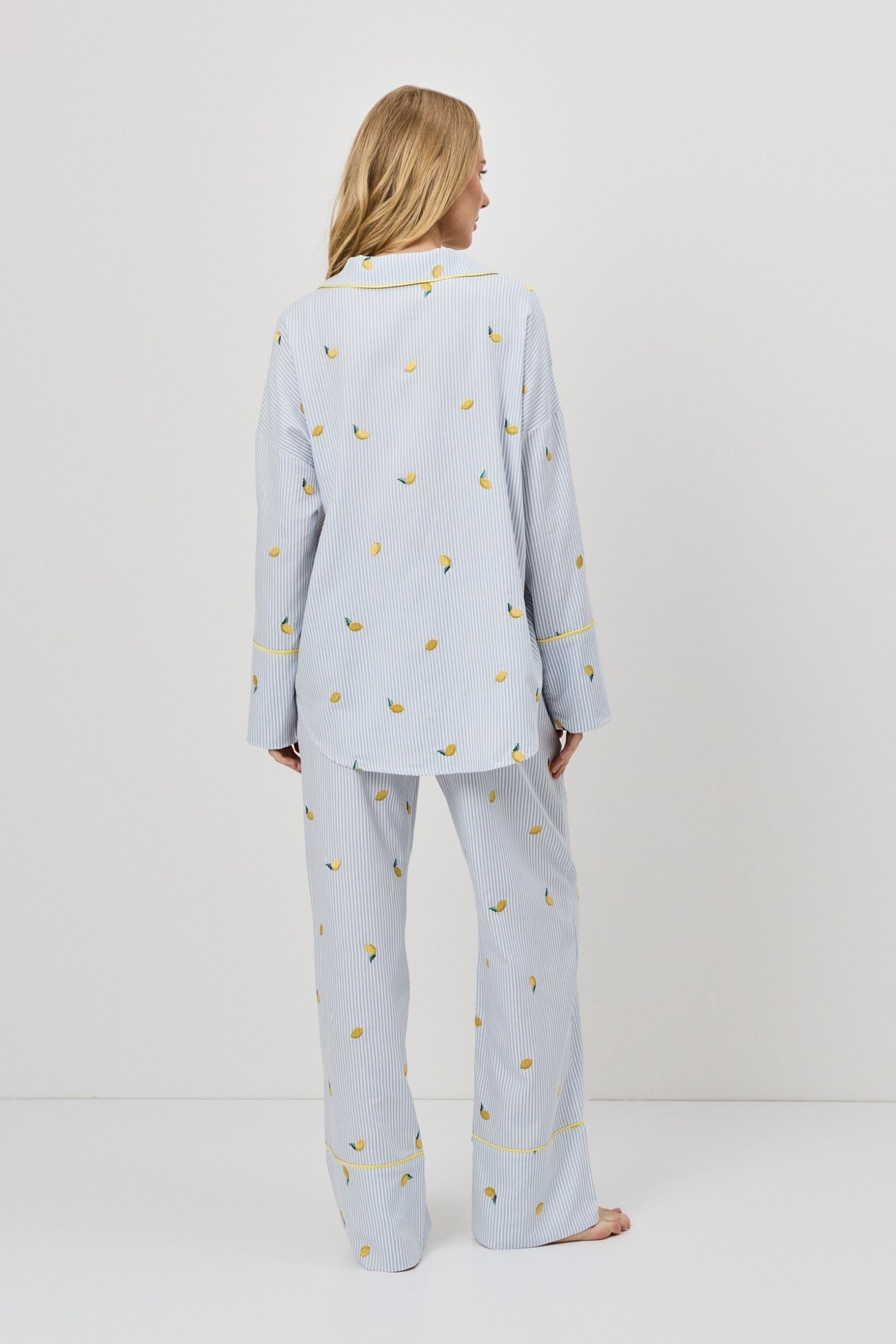 sku: LENORA | Brand: Aruelle  | Size: XSmall Small Medium Large XLarge XXLarge  | Colors: Светло-Голубой  | Бренды Aruelle | Домашняя одежда Пижамы | Title: Пижама с брюками LENORA