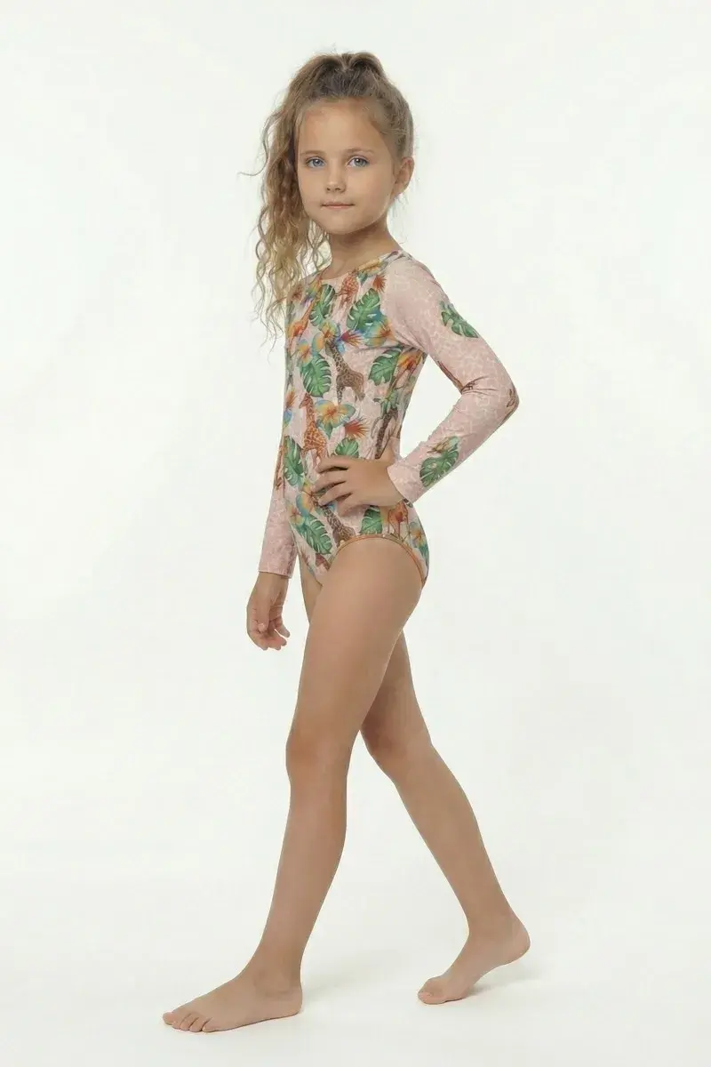 sku: 23002353 | Brand: RoDaSoleil | Size: 104 110 116 122 128 134 140 146 | Colors: Цветной | Бренды RoDaSoleil | Детские купальники | Title: Слитный купальник ЖИРАФЫ