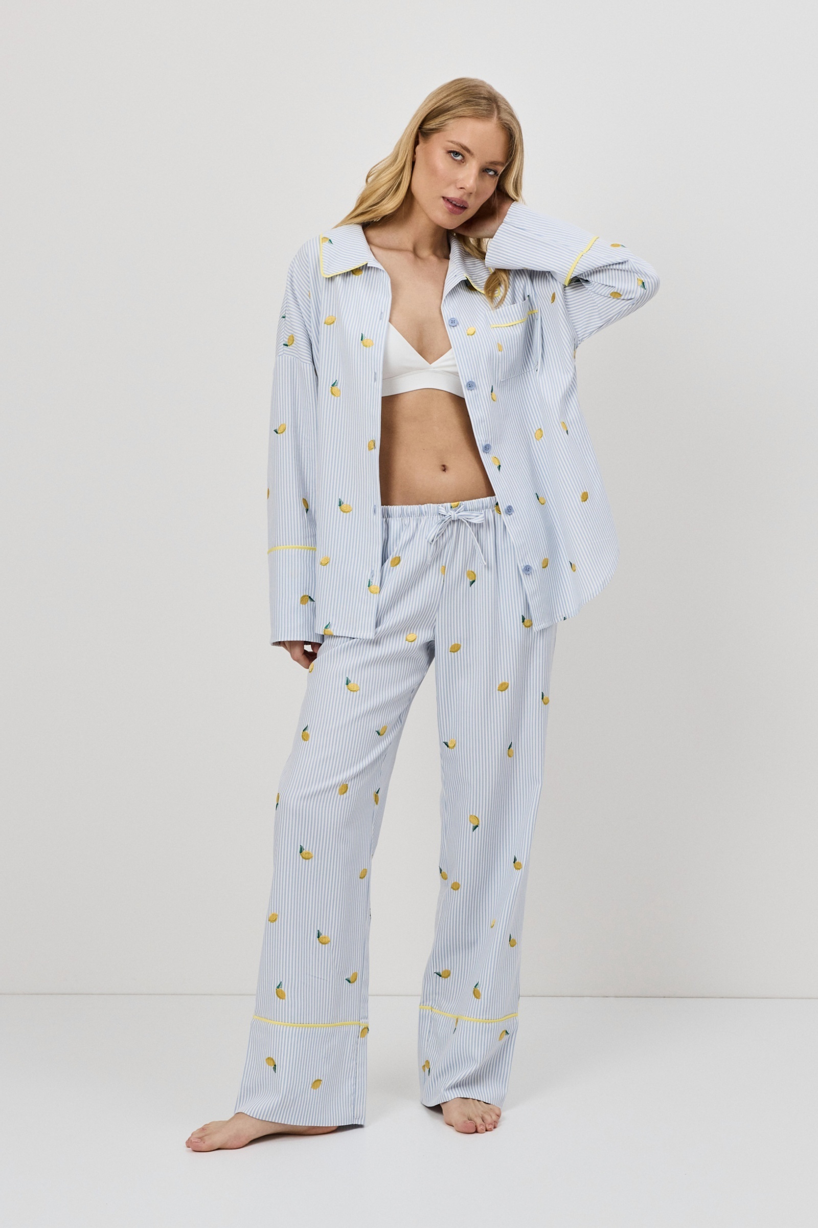 sku: LENORA | Brand: Aruelle  | Size: XSmall Small Medium Large XLarge XXLarge  | Colors: Светло-Голубой  | Бренды Aruelle | Домашняя одежда Пижамы | Title: Пижама с брюками LENORA