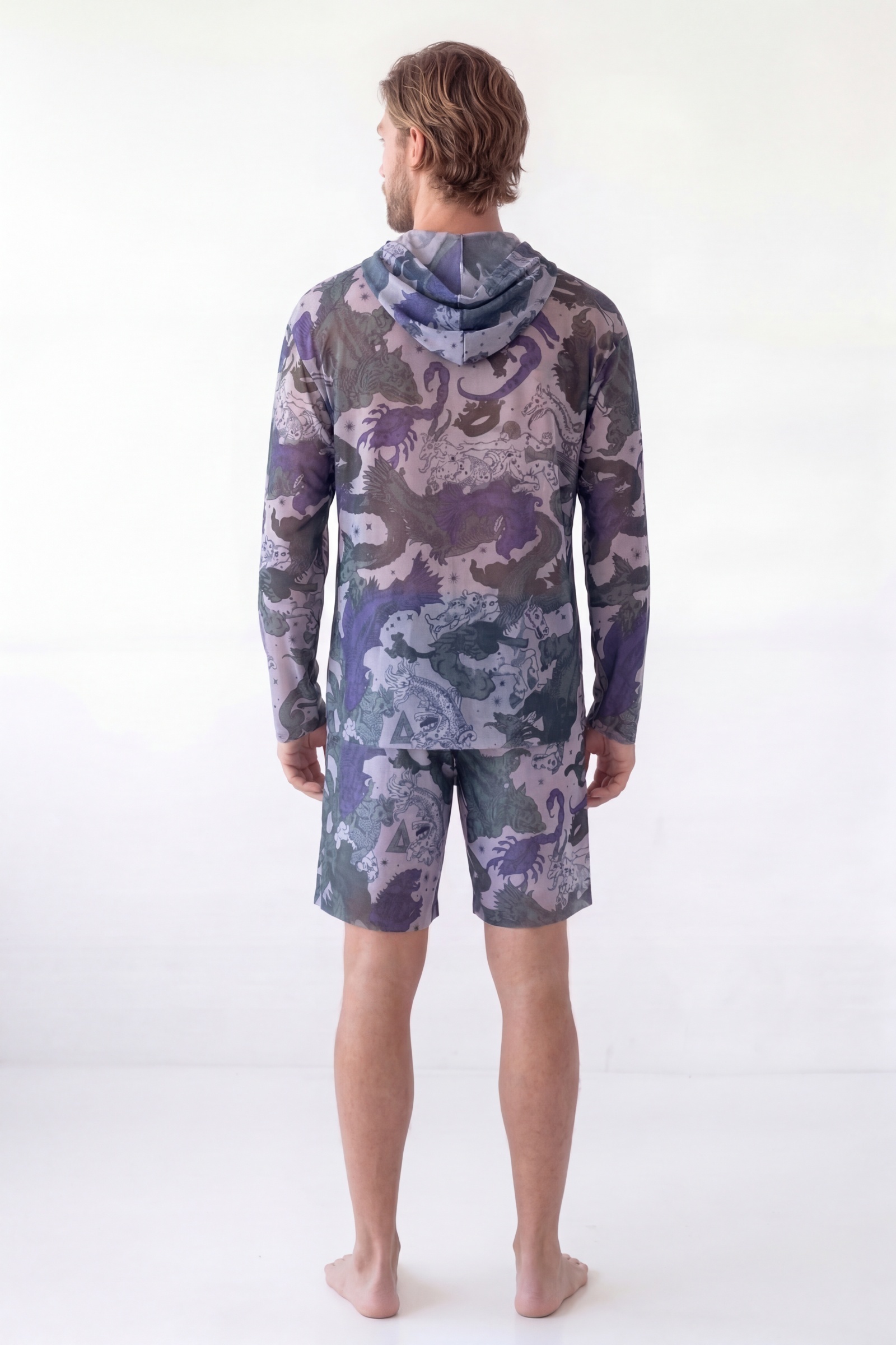 sku: 26003254 | Brand: RoDaSoleil | Size: Small Medium Large XLarge XXLarge | Colors: Цветной | Бренды RoDaSoleil | Пляжная одежда | Мужская коллекция Пляжная одежда | Title: Футболка ЛУННАЯ ПЫЛЬ с капюшоном