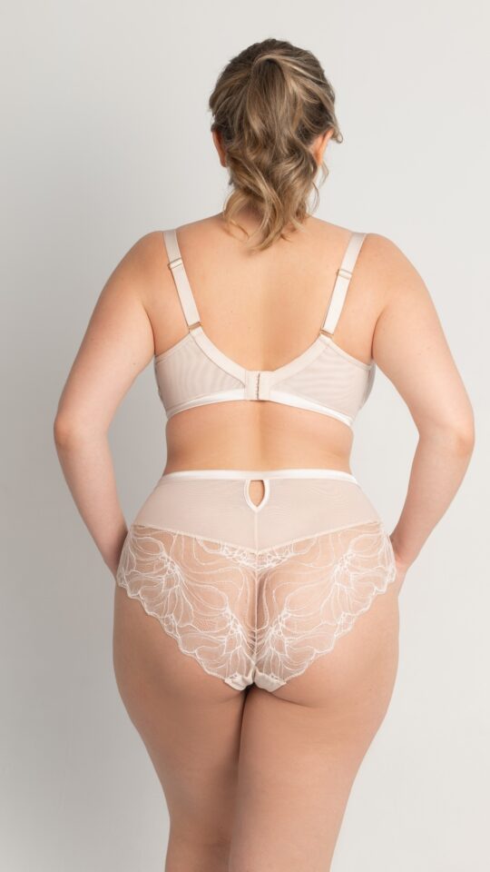 sku: 123124 | Brand: Rose&Petal  | Size: 70 D 70 E 75 B 75 C 75 D 75 E 75 F 75 G 80 B 80 C 80 D 80 E 80 F 80 G 85 B 85 C 85 D 85 E 85 F 90 B 90 C 90 D 90 E 95 C 95 D  | Colors: Шампань  | Бренды Rose&Petal | Бюстгальтер Нижнее белье Балконет | Title: Бюстгальтер ANNABELLE