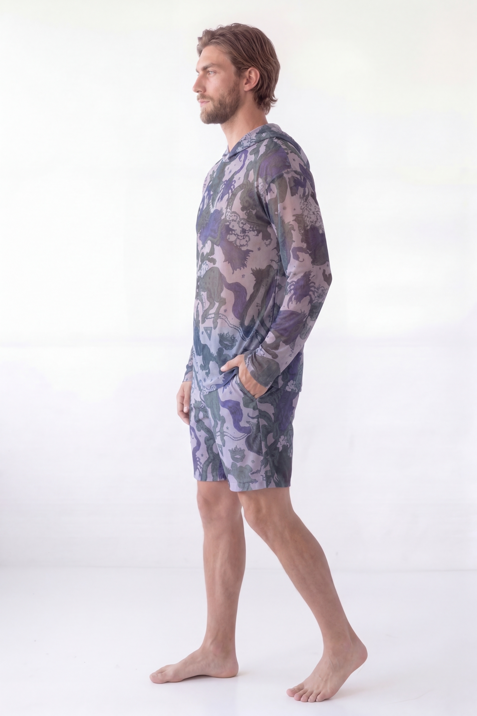 sku: 26003254 | Brand: RoDaSoleil | Size: Small Medium Large XLarge XXLarge | Colors: Цветной | Бренды RoDaSoleil | Пляжная одежда | Мужская коллекция Пляжная одежда | Title: Футболка ЛУННАЯ ПЫЛЬ с капюшоном