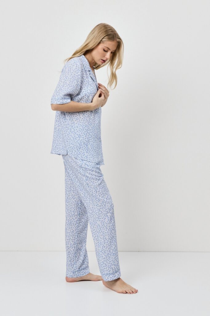 sku: LULLABY | Brand: Aruelle  | Size: XSmall Small Medium Large XLarge XXLarge  | Colors: Светло-Голубой  | Бренды Aruelle | Домашняя одежда Пижамы | Title: Пижама с брюками LULLABY