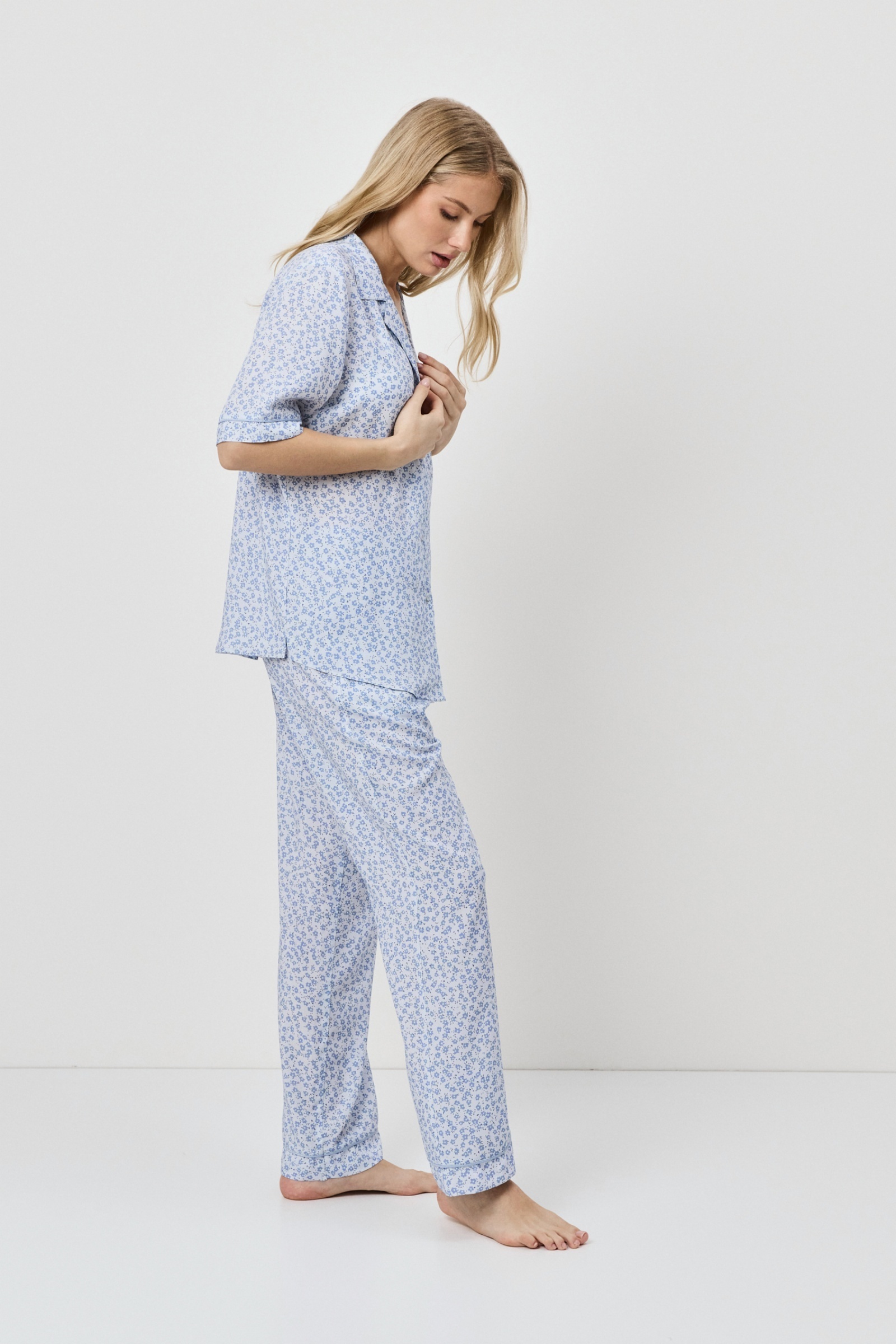 sku: LULLABY | Brand: Aruelle  | Size: XSmall Small Medium Large XLarge XXLarge  | Colors: Светло-Голубой  | Бренды Aruelle | Домашняя одежда Пижамы | Title: Пижама с брюками LULLABY