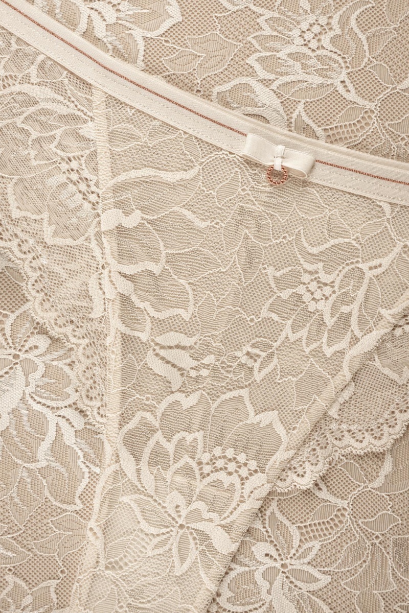 sku: S25-0491-O2-STL-LZ | Brand: Marc Andre | Size: 36 38 40 42 44 | Colors: Бежевый | Бренды Marc&Andre | Трусы Нижнее белье Стринги | Title: Стринги DREAMER