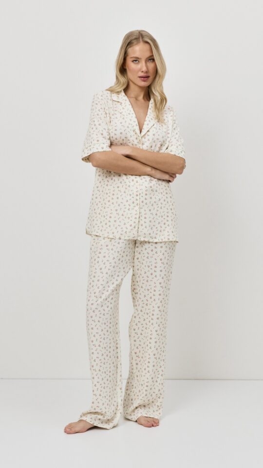 sku: CAPRIELLE | Brand: Aruelle  | Size: XSmall Small Medium Large XLarge XXLarge  | Colors: Бледно-Желтый  | Бренды Aruelle | Домашняя одежда Пижамы | Title: Пижама с брюками CAPRIELLE