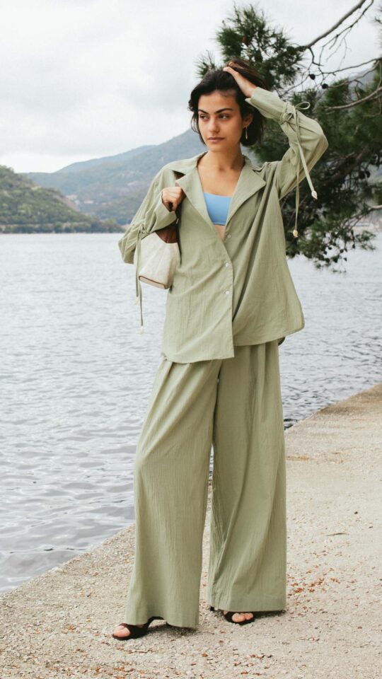 sku: MN-001 | Brand: MY NYMPH  | Size: XS/S M/L  | Colors: Хаки  | Бренды MY NYMPH | Пляжная одежда | Title: Удлиненная блузка