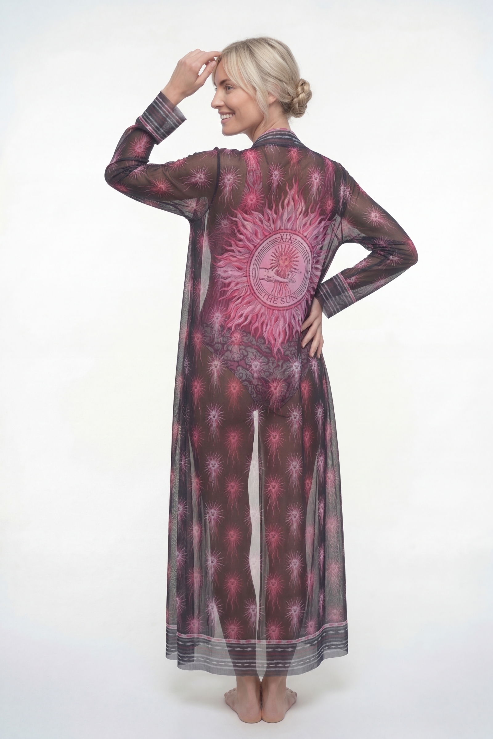 sku: 26002756 | Brand: RoDaSoleil | Size: Onesize | Colors: Цветной | Бренды RoDaSoleil | Пляжная одежда | Title: Халат АРКАН СОЛНЦЕ Серый