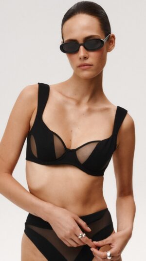 sku: 1028 | Brand: Undress Code  | Size: Small Medium Large  | Colors: Черный  | Бренды Undress Code | Бюстгальтер Нижнее белье Мягкая чашка | Title: Бюстгальтер LUSTRE