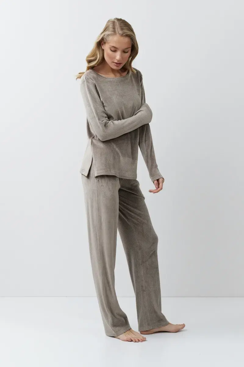 sku: CAPUCINE SET SOFT | Brand: Aruelle  | Size: XSmall Small Medium Large XLarge XXLarge  | Colors: Капучино  | Бренды Aruelle | Домашняя одежда Костюмы | Title: Комплект с брюками CAPUCINE SET SOFT