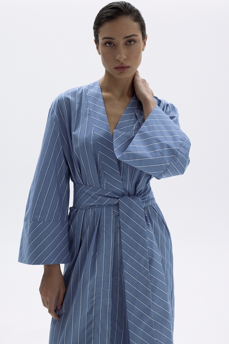sku: 55495-2 | Brand: Laete | Size: 46/48 50/52 42/44 | Colors: Джинсовая полоска | Бренды Laete | Домашняя одежда Халаты | Title: Халат