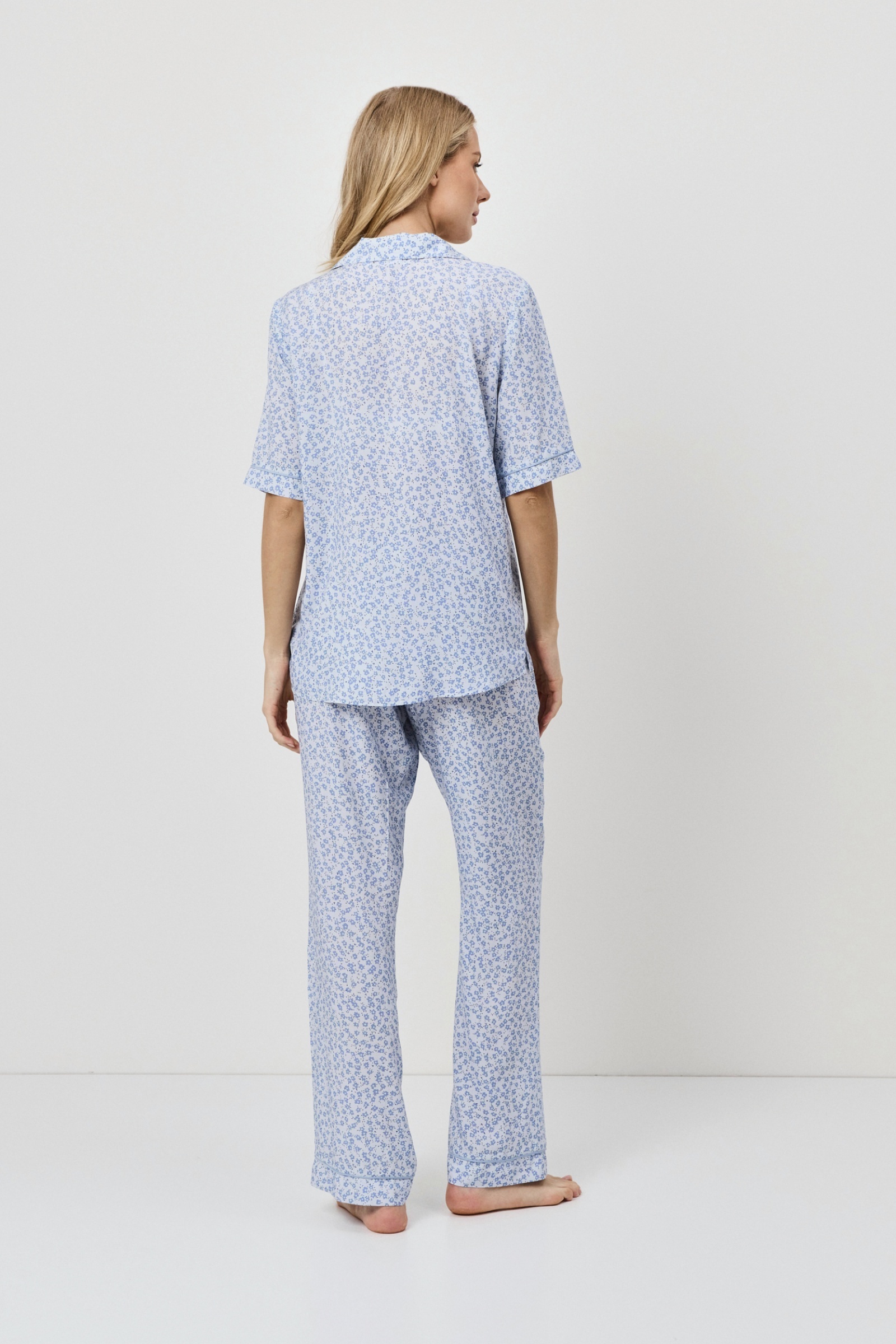 sku: LULLABY | Brand: Aruelle  | Size: XSmall Small Medium Large XLarge XXLarge  | Colors: Светло-Голубой  | Бренды Aruelle | Домашняя одежда Пижамы | Title: Пижама с брюками LULLABY