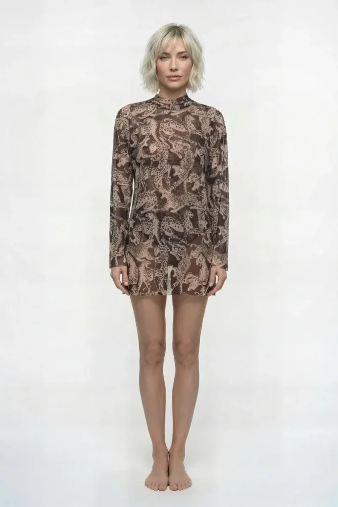 sku: 25004526 | Brand: RoDaSoleil  | Size: L/XL S/M  | Colors: Цветной  | Бренды RoDaSoleil | Пляжная одежда | Title: Футболка ДИКАЯ КОШКА с капюшоном