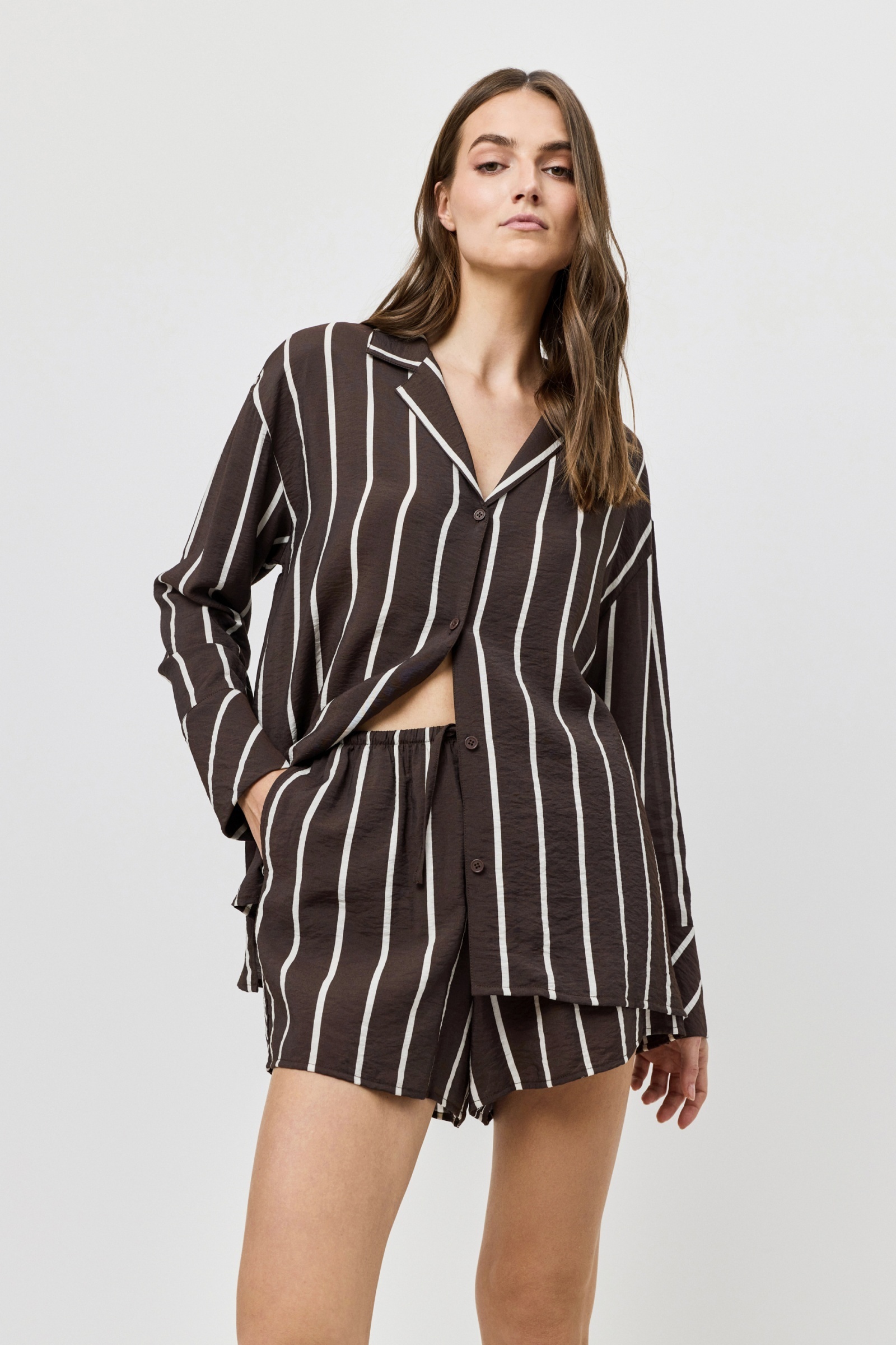 sku: CEDAR | Brand: Aruelle  | Size: XSmall Small Medium Large XLarge XXLarge  | Colors: Шоколадный/Молочный  | Бренды Aruelle | Домашняя одежда Костюмы | Title: Комплект с шортами CEDAR