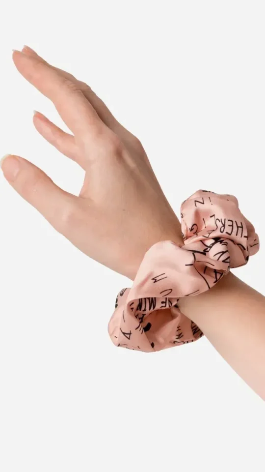 sku: РВ2431 | Brand: RoDaSoleil  | Size: Onesize  | Colors: Цветной  | Бренды RoDaSoleil | Аксессуары | Title: Резинка для волос ТАТУ БОДИ-АРТ