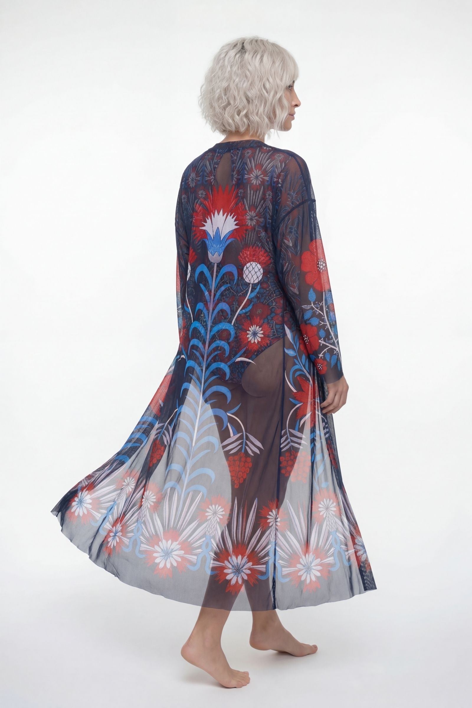 sku: 26002737 | Brand: RoDaSoleil  | Size: Onesize  | Colors: Цветной  | Бренды RoDaSoleil | Пляжная одежда | Title: Халат СРЕДНЕВЕКОВЬЕ Розы