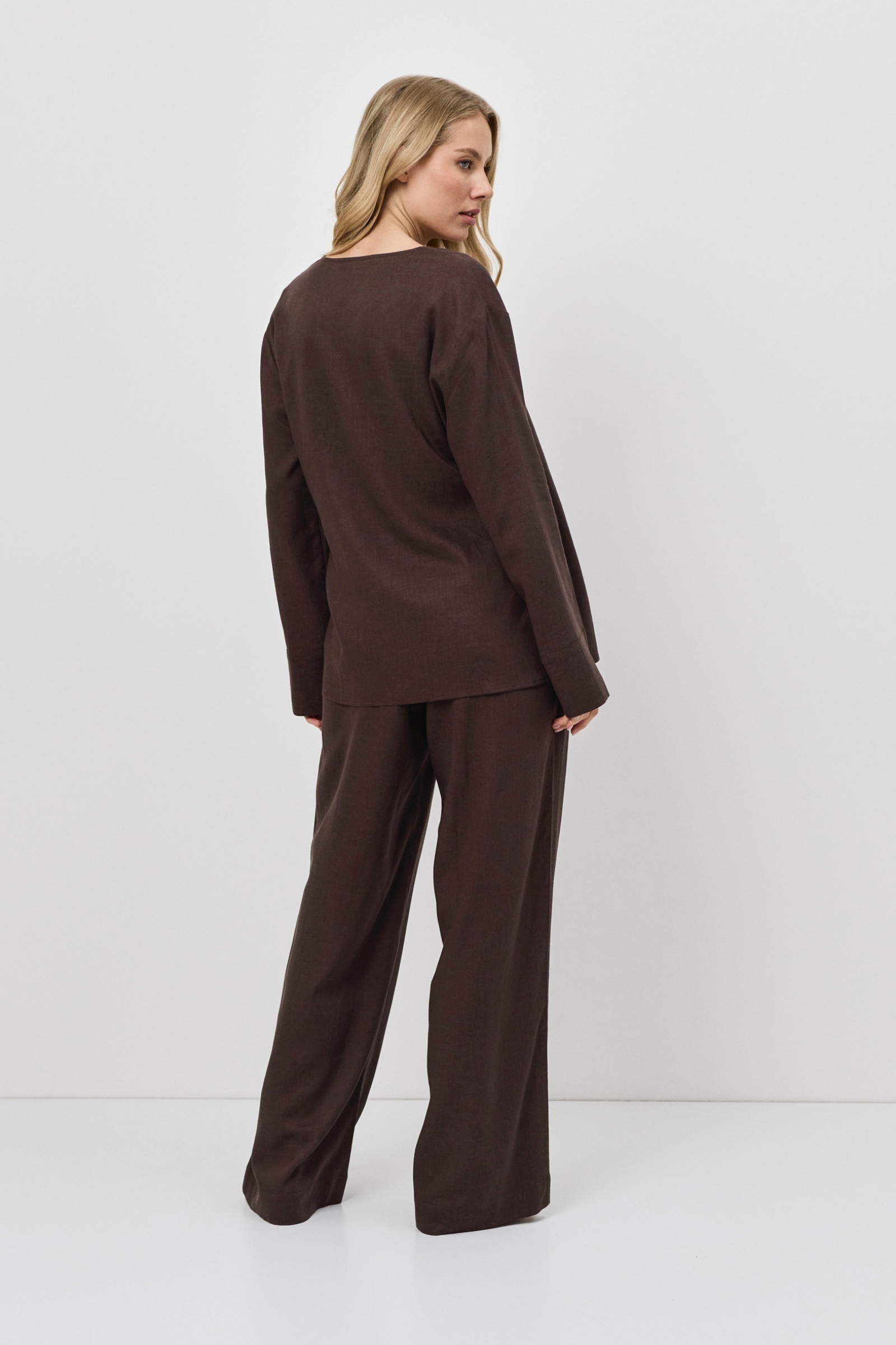 sku: CLAY | Brand: Aruelle  | Size: XSmall Small Medium Large XLarge XXLarge  | Colors: Шоколадный  | Бренды Aruelle | Домашняя одежда Костюмы | Title: Комплект с брюками CLAY