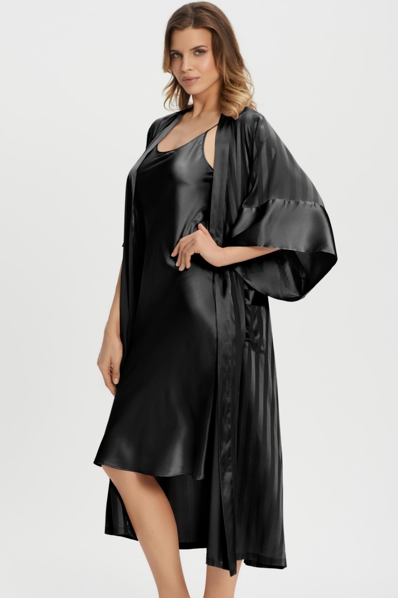 sku: W22-00SS101-L | Brand: Marc Andre  | Size: 36 38 40 42 44 46  | Colors: Черный  | Бренды Marc&Andre | Домашняя одежда Халаты | Title: Халат SILK STORY