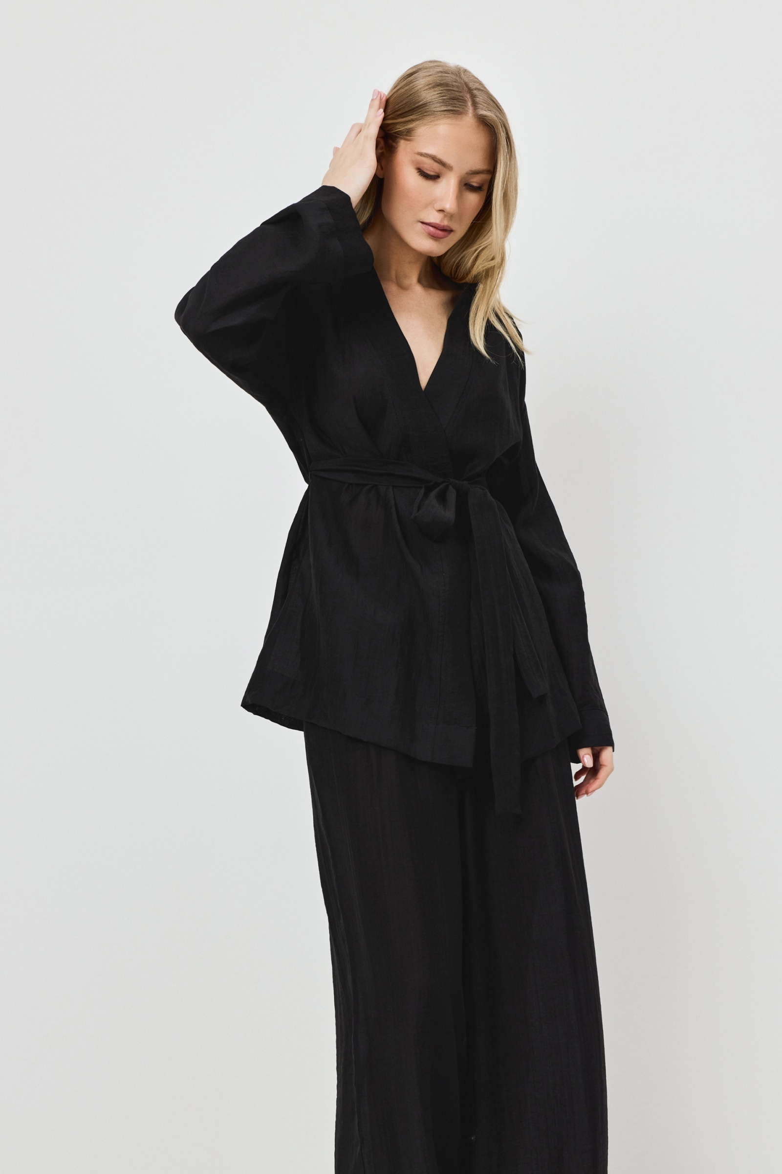 sku: NOIR | Brand: Aruelle  | Size: XSmall Small Medium Large XLarge XXLarge  | Colors: Черный  | Бренды Aruelle | Домашняя одежда Костюмы | Title: Комплект с брюками NOIR