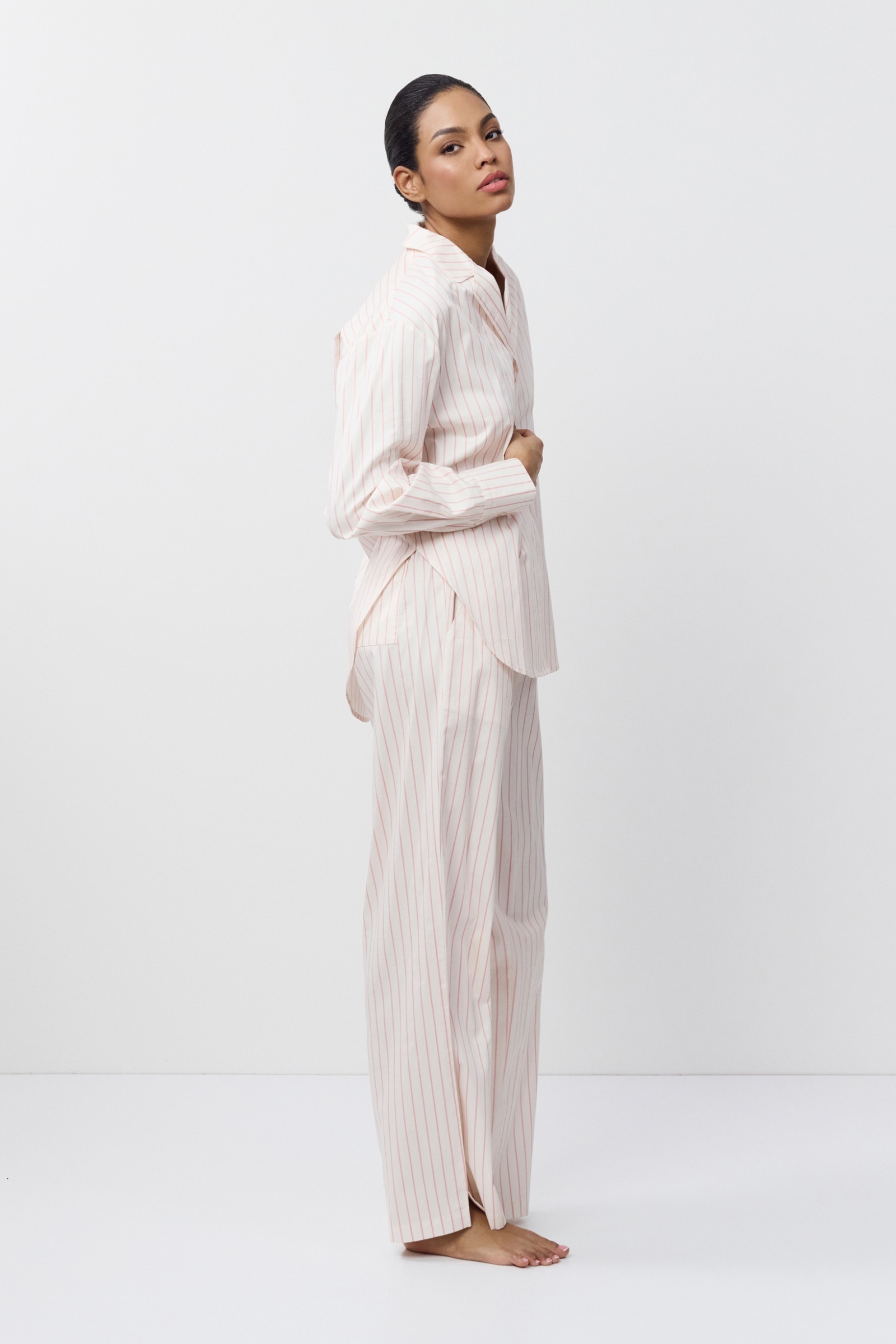 sku: ZEPHYR | Brand: Aruelle  | Size: XSmall Small Medium Large XLarge XXLarge  | Colors: Кремовый/Розовый  | Бренды Aruelle | Домашняя одежда Пижамы | Title: Пижама с брюками ZEPHYR