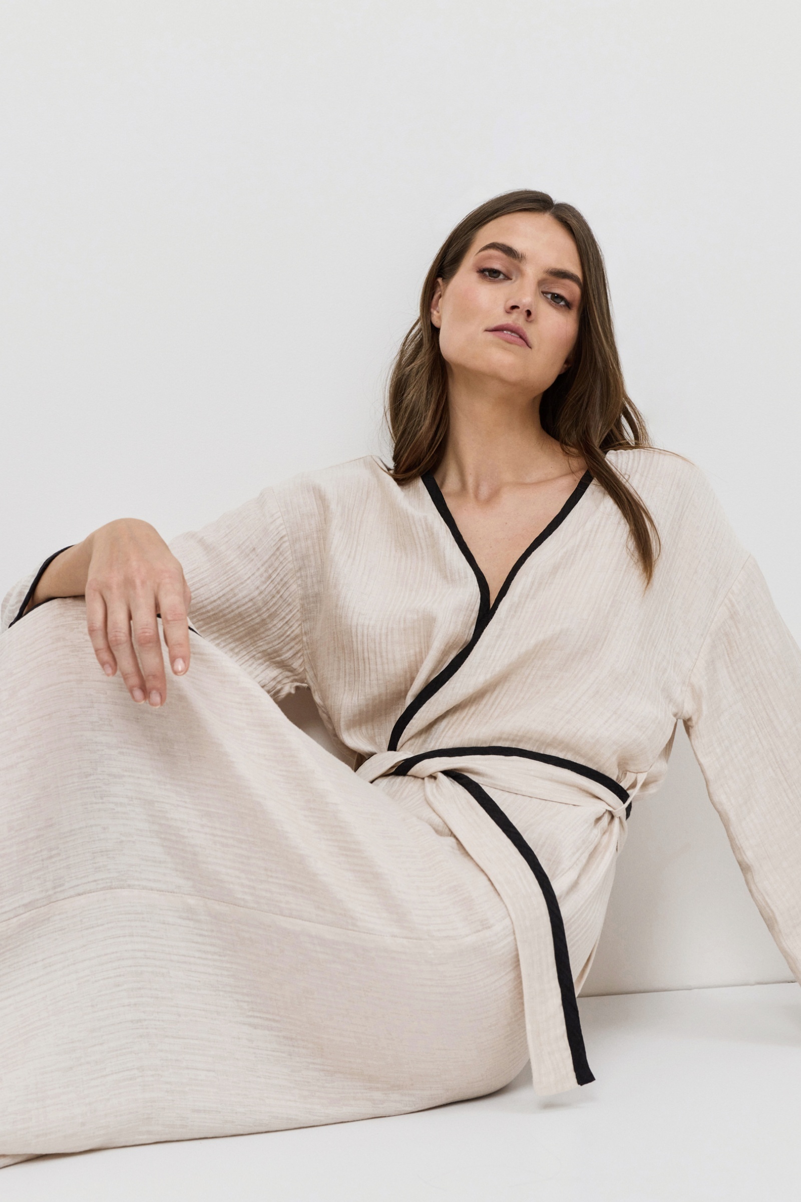 sku: HORIZON | Brand: Aruelle  | Size: XSmall Small Medium Large XLarge XXLarge  | Colors: Светло-бежевый  | Бренды Aruelle | Домашняя одежда Халаты | Пляжная одежда | Title: Халат HORIZON