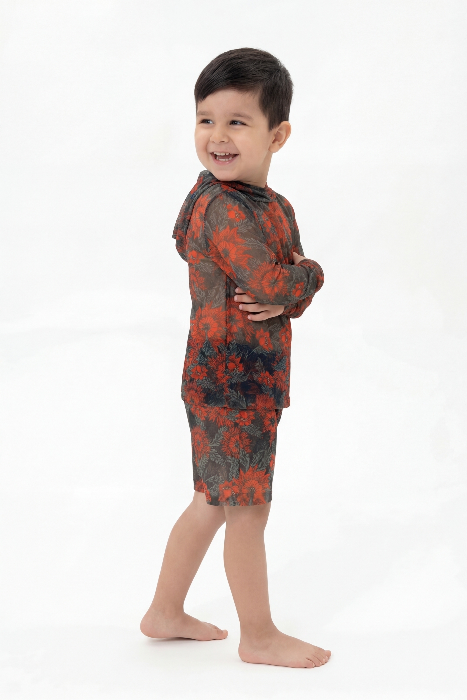 sku: 26002560 | Brand: RoDaSoleil  | Size: 104 110 116 122 128 134 140 146 152 158  | Colors: Цветной  | Бренды RoDaSoleil | Детские купальники | Title: Футболка АРКАН СОЛНЦЕ Оранжевый с капюшоном