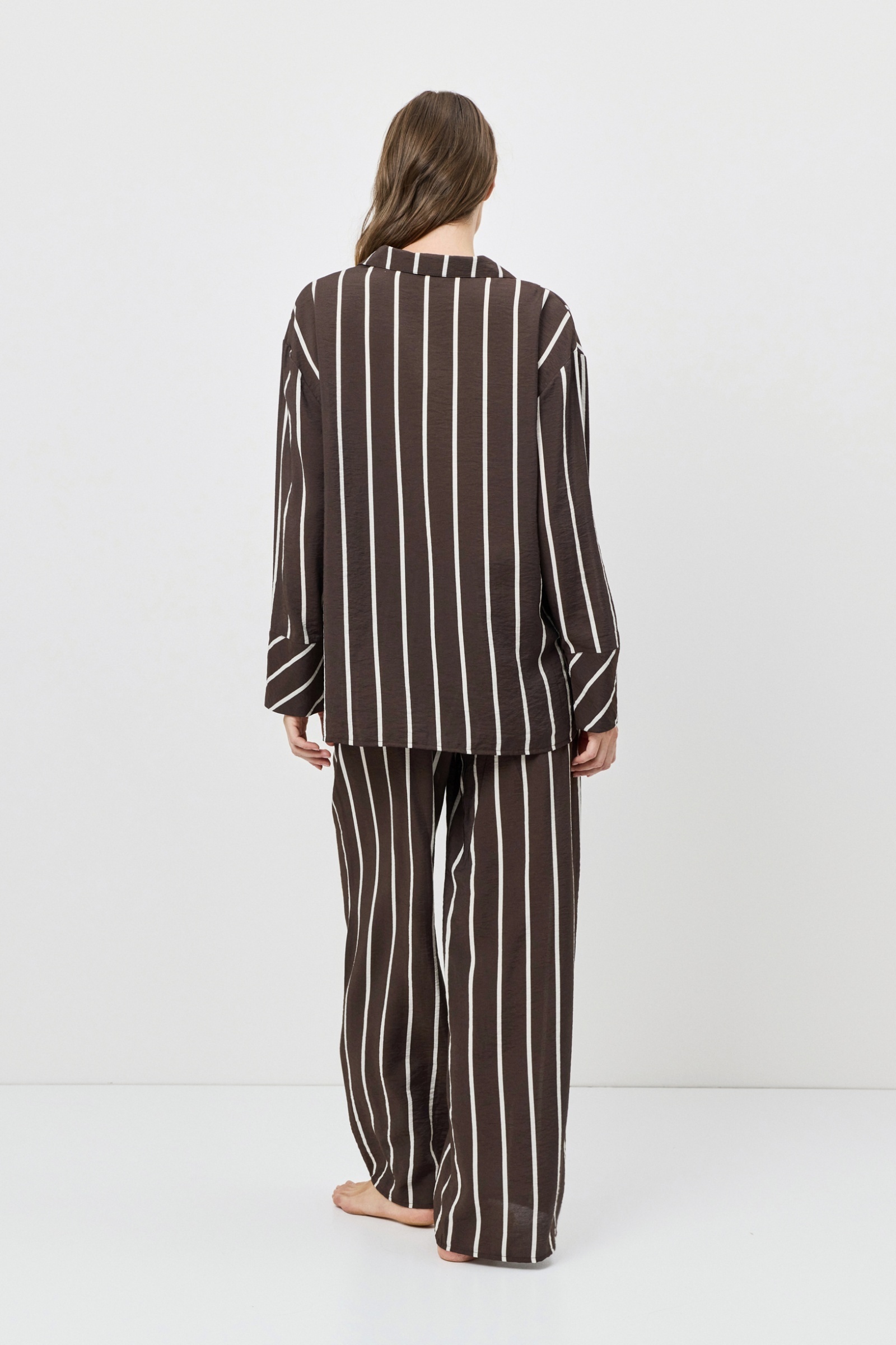 sku: CEDAR | Brand: Aruelle  | Size: XSmall Small Medium Large XLarge XXLarge  | Colors: Шоколадный/Молочный  | Бренды Aruelle | Домашняя одежда Костюмы | Title: Комплект с брюками CEDAR