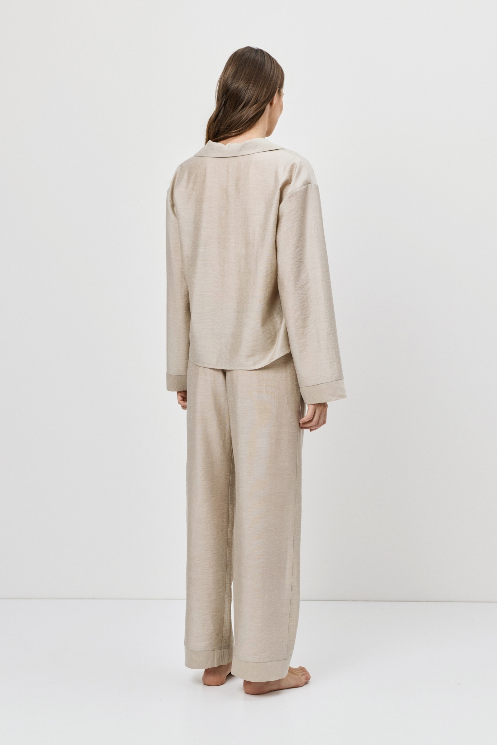 sku: BREEZE | Brand: Aruelle  | Size: XSmall Small Medium Large XLarge XXLarge  | Colors: Бежево/Серый  | Бренды Aruelle | Домашняя одежда Костюмы | Title: Комплект с брюками BREEZE