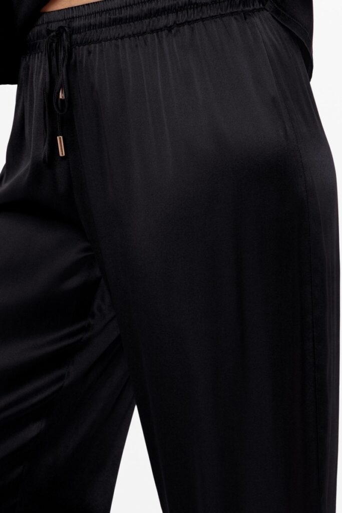 sku: W25-03SS110 | Brand: Marc Andre  | Size: 36 38 40 42 44 46  | Colors: Черный  | Бренды Marc&Andre | Домашняя одежда Брюки | Title: Брюки TENDERLY YOURS