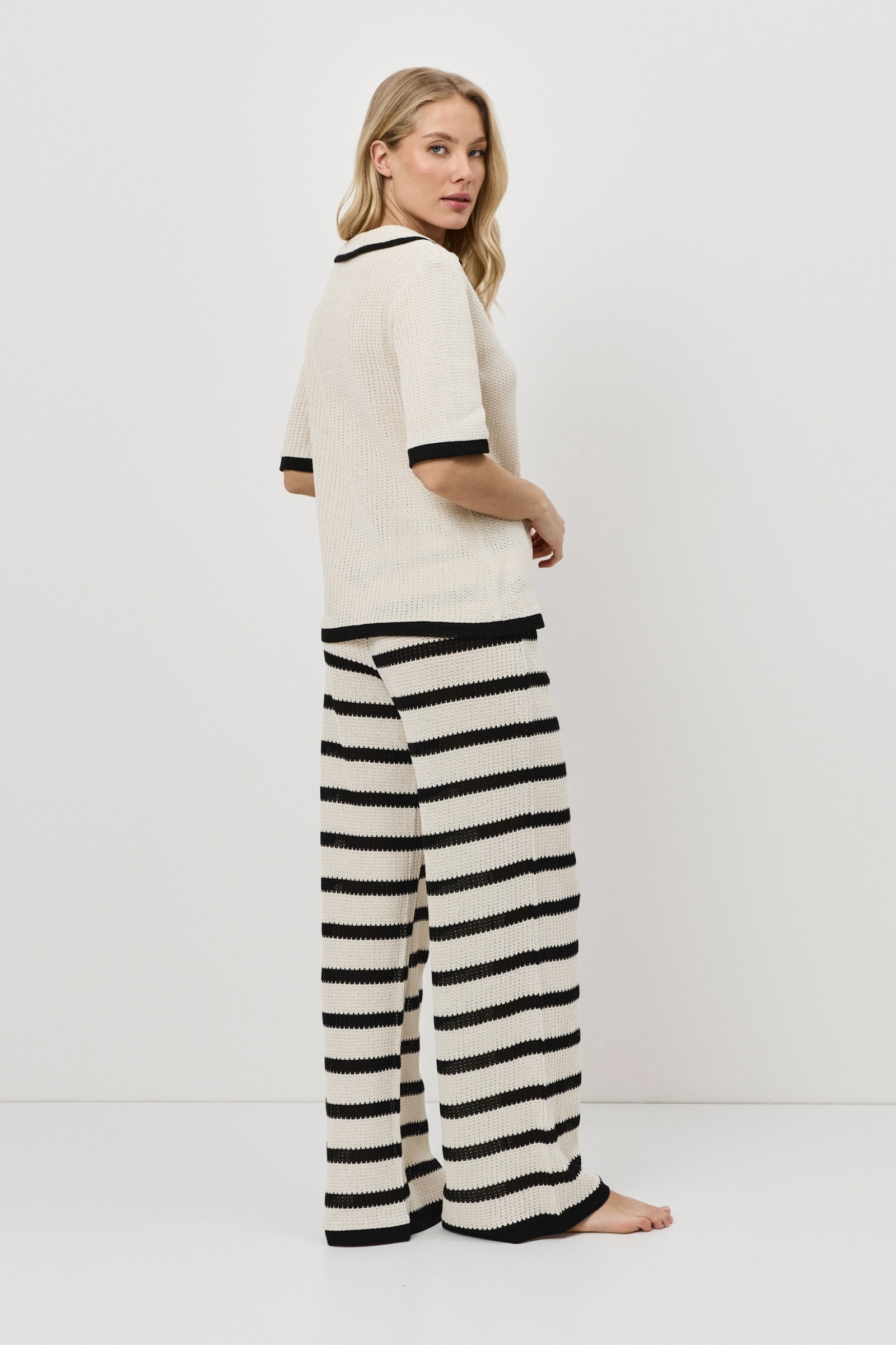 sku: MIRAGE | Brand: Aruelle  | Size: XSmall Small Medium Large XLarge XXLarge  | Colors: Бежевый/Черный  | Бренды Aruelle | Домашняя одежда Костюмы | Пляжная одежда | Title: Комплект с брюками MIRAGE