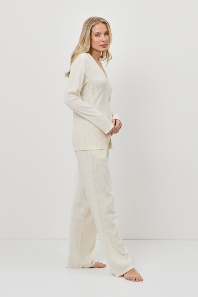 sku: CAMBRIA | Brand: Aruelle  | Size: XSmall Small Medium Large XLarge XXLarge  | Colors: Экрю  | Бренды Aruelle | Домашняя одежда Костюмы | Title: Комплект с брюками CAMBRIA
