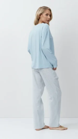 sku: BONNIE | Brand: Aruelle  | Size: XSmall Small Medium Large XLarge XXLarge  | Colors: Голубой  | Бренды Aruelle | Домашняя одежда Пижамы | Title: Пижама с брюками BONNIE