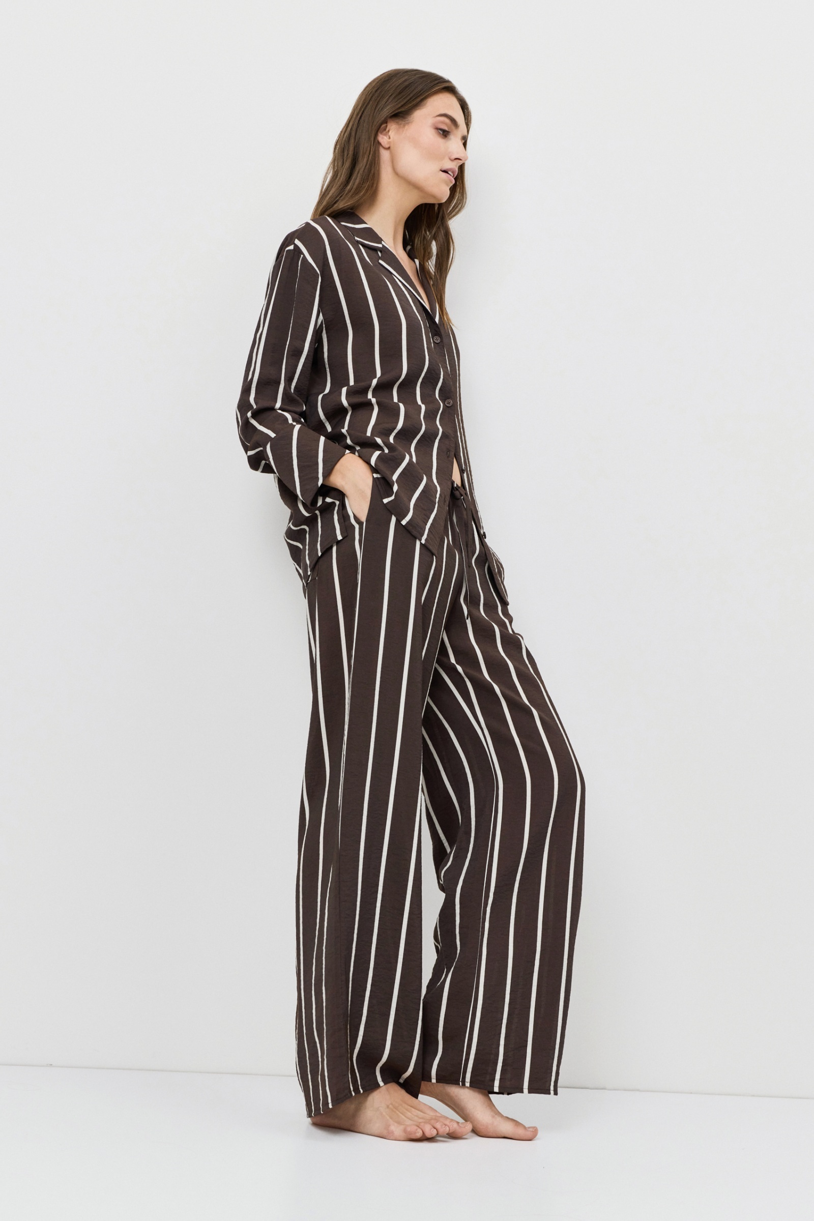 sku: CEDAR | Brand: Aruelle  | Size: XSmall Small Medium Large XLarge XXLarge  | Colors: Шоколадный/Молочный  | Бренды Aruelle | Домашняя одежда Костюмы | Title: Комплект с брюками CEDAR