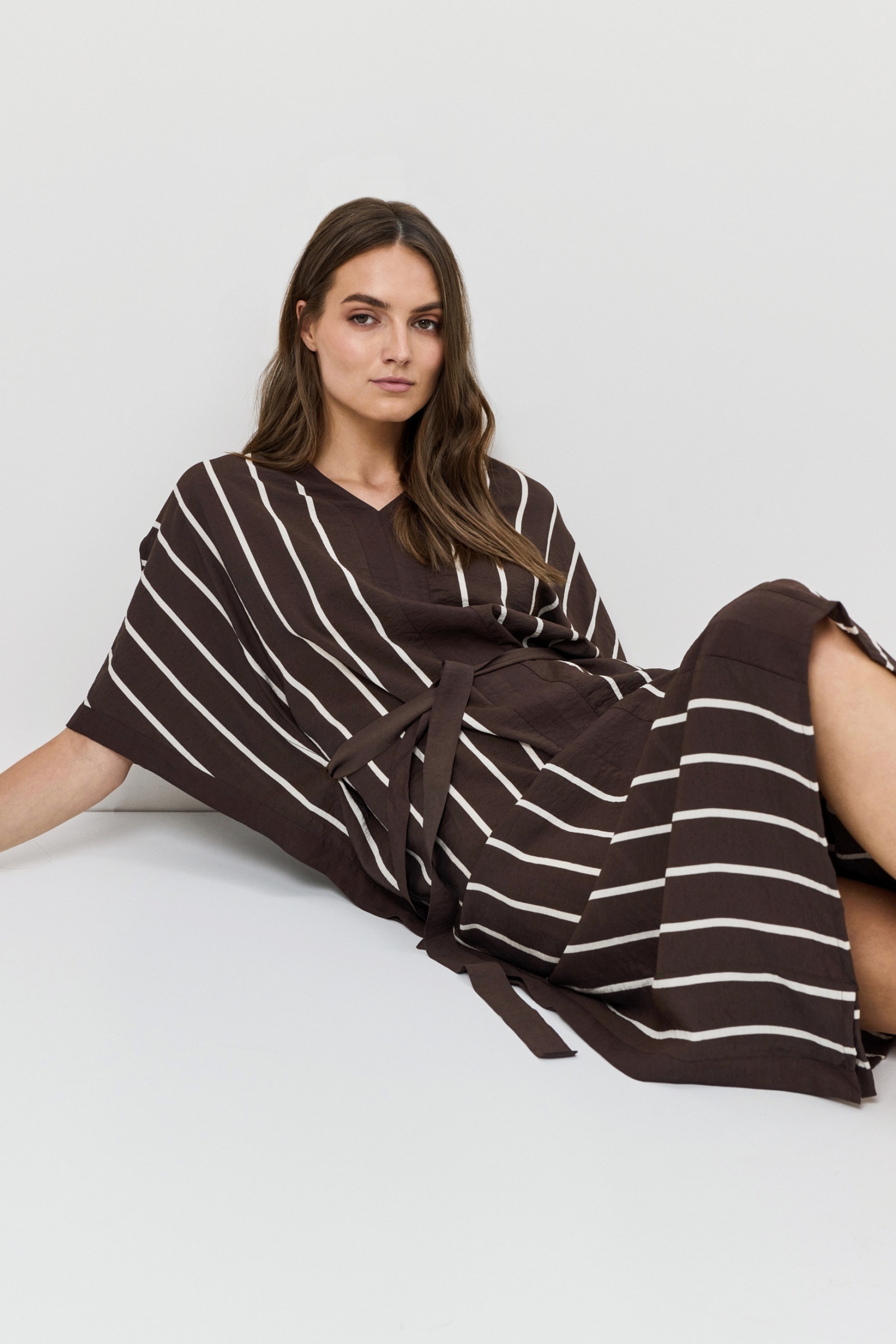 sku: CEDAR | Brand: Aruelle  | Size: XSmall Small Medium Large XLarge XXLarge  | Colors: Шоколадный/Молочный  | Бренды Aruelle | Домашняя одежда Платья | Пляжная одежда | Title: Платье CEDAR