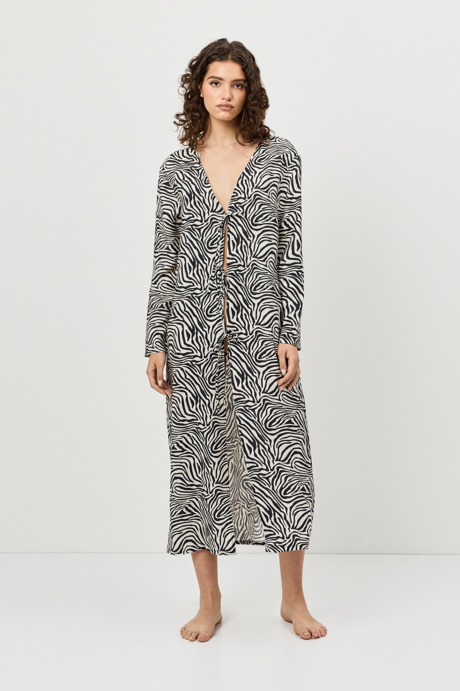 sku: SWAY | Brand: Aruelle | Size: XSmall Small Medium Large XLarge | Colors: Черный/Молочный | Бренды Aruelle | Пляжная одежда | Title: Платье SWAY