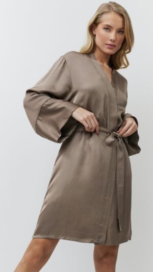 sku: MILA | Brand: Aruelle  | Size: XSmall Small Medium Large XLarge  | Colors: Капучино  | Бренды Aruelle | Домашняя одежда Халаты | Title: Халат MILA