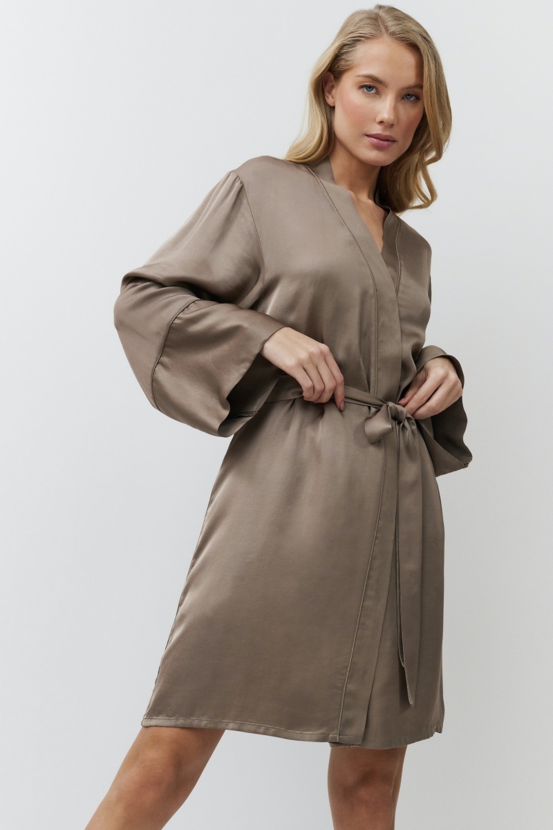 sku: MILA | Brand: Aruelle | Size: XSmall Small Medium Large XLarge | Colors: Капучино | Бренды Aruelle | Домашняя одежда Халаты | Title: Халат MILA