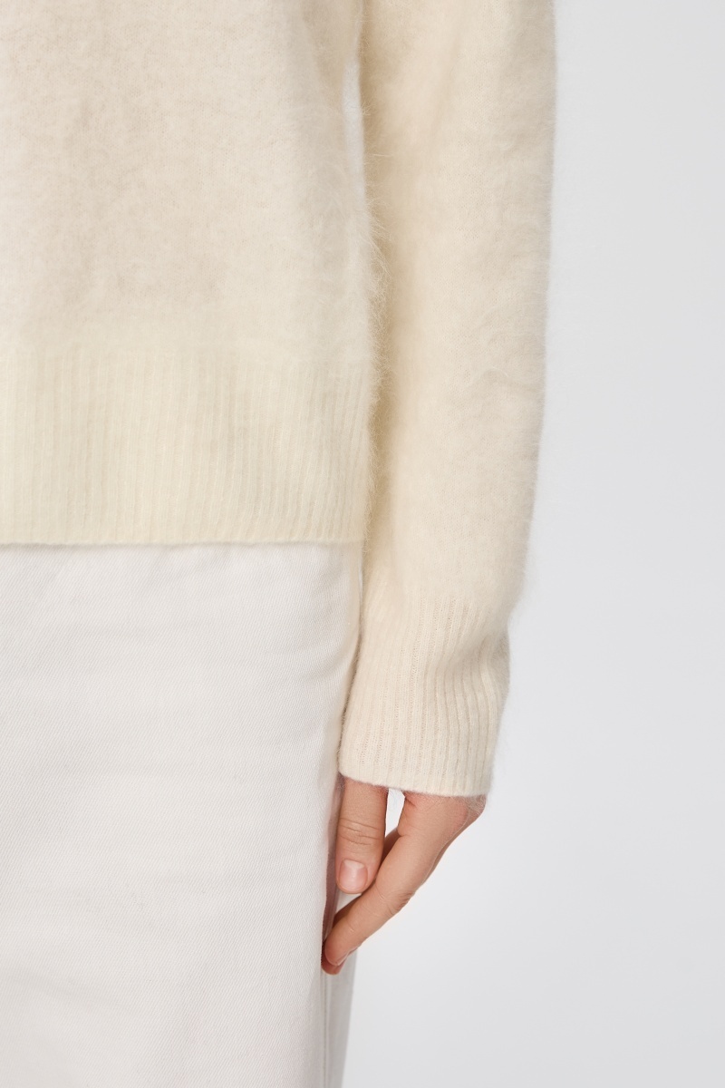 sku: W25-00CH1019 | Brand: Marc Andre  | Size: 36 38 40 42 44  | Colors: Белый  | Бренды Marc&Andre | Кашемир Джемперы | Title: Джемпер CLOUDED LUXE