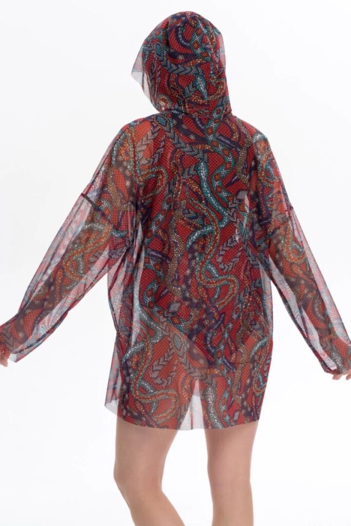 sku: 25004574 | Brand: RoDaSoleil  | Size: L/XL S/M  | Colors: Цветной  | Бренды RoDaSoleil | Пляжная одежда | Title: Футболка ЗМЕИ МОЗАИКА с капюшоном