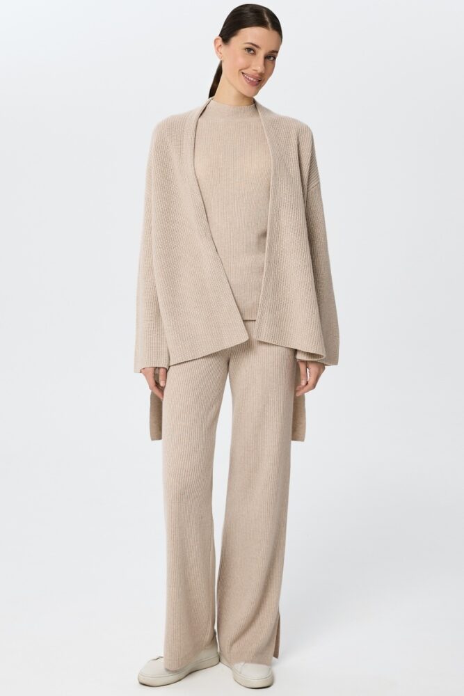 sku: W25-00CH0401 | Brand: Marc Andre  | Size: Small Medium Large  | Colors: Бежевый  | Бренды Marc&Andre | Кашемир Кардиганы | Title: Кардиган QUITE MOTION