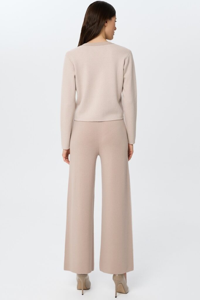 sku: W25-00CH0110 | Brand: Marc Andre  | Size: 36 38 40 42 44 46  | Colors: Бежевый  | Бренды Marc&Andre | Кашемир Брюки | Title: Брюки ETERNAL WAVES
