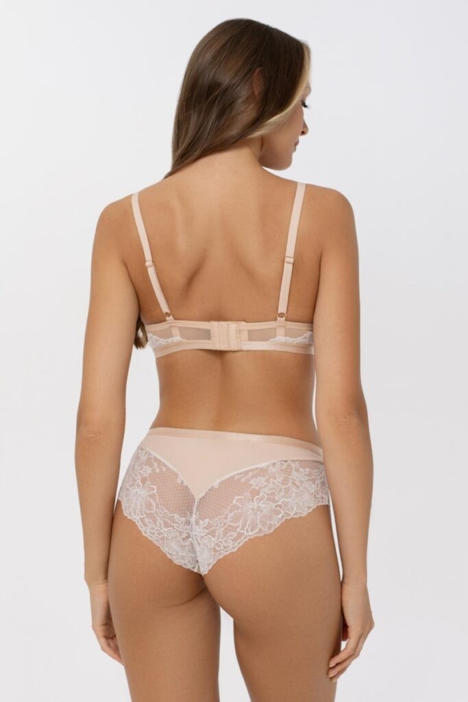 sku: S25-0316-16-DCM-LY | Brand: Marc Andre  | Size: 75 A 75 B 75 C 75 D 80 A 80 B 80 C 80 D 85 B 85 C 85 D  | Colors: Пудровый/Бежевый/Белый  | Бренды Marc&Andre | Бюстгальтер Нижнее белье Пуш-ап | Title: Бюстгальтер GORGEOUS