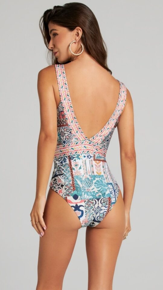 sku: 25098M | Brand: Cosita Linda  | Size: Small Medium Large XLarge  | Colors: Мульти  | Бренды Cosita Linda | Купальники Слитные | Title: Слитный купальник NOSTALGIC PATCHWORK