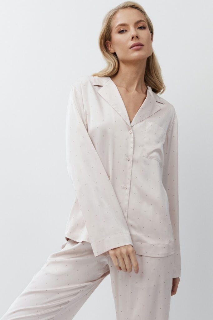 sku: GILIAN | Brand: Aruelle  | Size: XSmall Small Medium Large XLarge  | Colors: Светло-Розовый  | Бренды Aruelle | Домашняя одежда Пижамы | Title: Пижама с брюками GILIAN