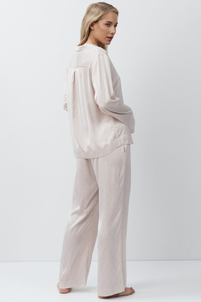 sku: GILIAN | Brand: Aruelle  | Size: XSmall Small Medium Large XLarge  | Colors: Светло-Розовый  | Бренды Aruelle | Домашняя одежда Пижамы | Title: Пижама с брюками GILIAN